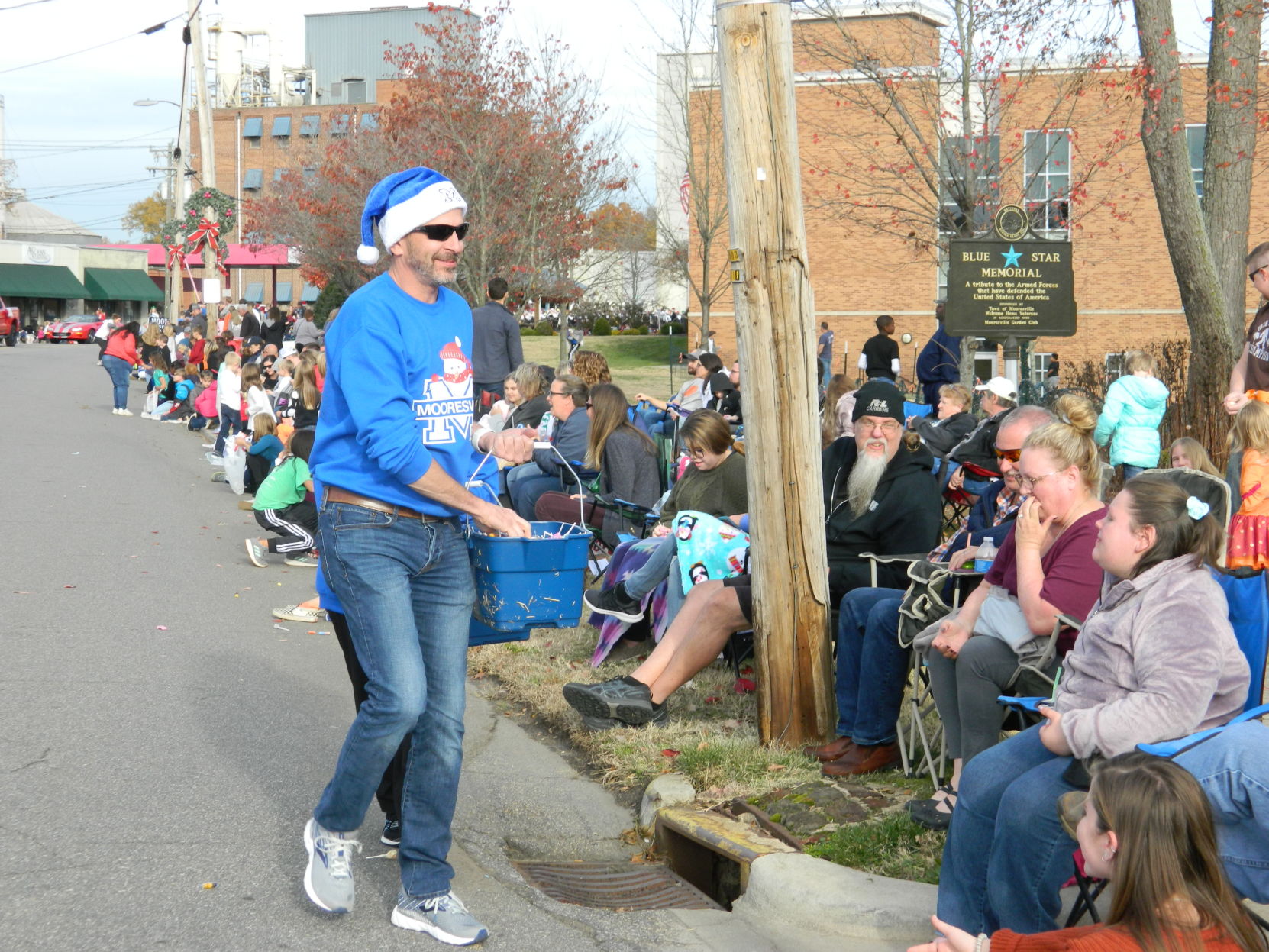 Mooresville Christmas Parade (79).JPG